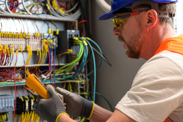 Best Circuit Breaker Repair  in Csar Chvez, TX