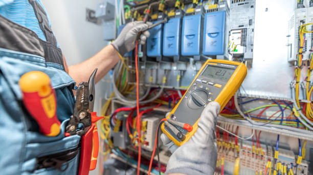 Best Licensed Electrician  in Csar Chvez, TX
